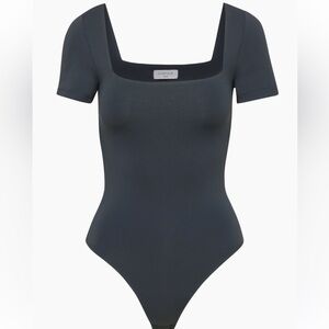 Babaton Contour squareneck short sleeve body suit